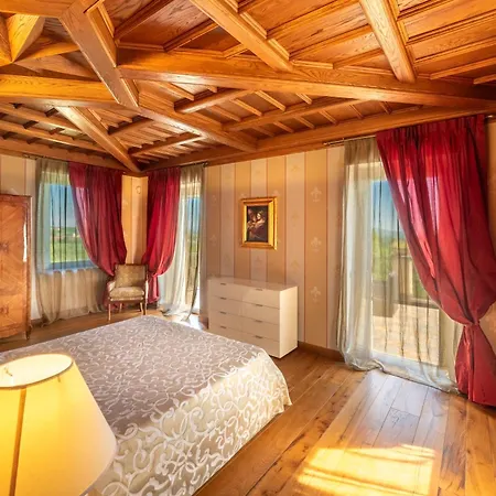 Clelia 住宿加早餐酒店 *